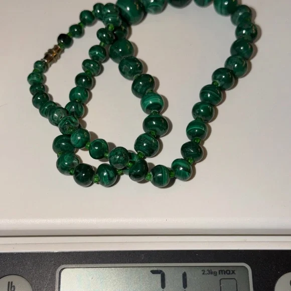 Vintage Genuine Malachite Necklace Graduated Beads Glass Spacers 70 Grams Green - Picture 2 of 4